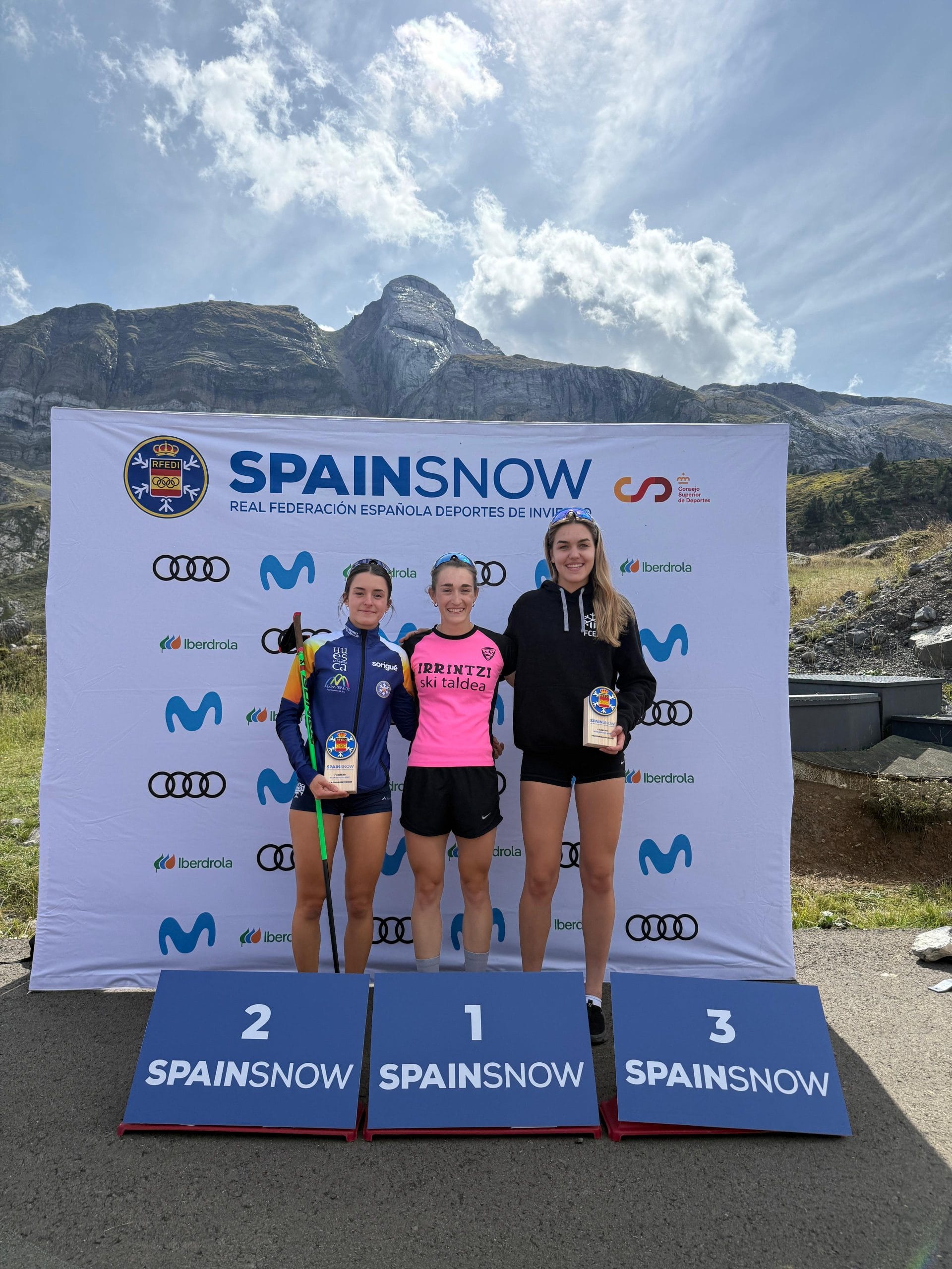 Los deportistas aragoneses brillan en el Campeonato de España de Rollerski en Candanchú